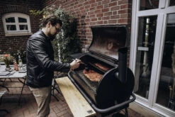 MOESTA-BBQ Sheriff Pelletgrill Ohne Ablagebrett -Cafiro Geschäft 2022 09 20 moesta bandit und wm shooting 190