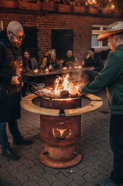 MOESTA-BBQ Bandit FirePlace Inkl. Bambus Ablagen, BBQ-Disk Und Bambus Lasur 7 MOESTA-BBQ Bandit FirePlace Inkl. Bambus Ablagen, BBQ-Disk Und Bambus Lasur -Cafiro Geschäft 2022 09 20 moesta bandit und wm shooting 614 ret