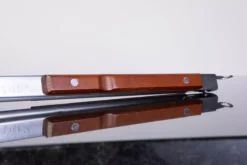 Der Merklinger XXL Grillzange -Cafiro Geschäft merklinger holzbackofen grill pizzaofen brotbackofen zubehoer xxl grillzange 2 jpg